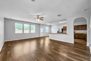 10311 Urban Oak Trl, Houston, TX 77044 - Photo 2