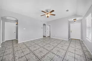 20023 Ravenmeadow Ln, Katy, TX 77449 - Photo 18