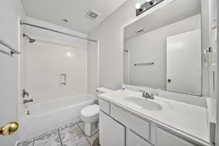 20023 Ravenmeadow Ln, Katy, TX 77449 - Photo 16