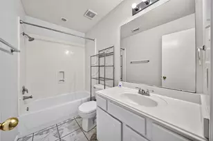 20023 Ravenmeadow Ln, Katy, TX 77449 - Photo 16