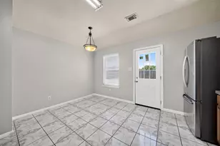 20023 Ravenmeadow Ln, Katy, TX 77449 - Photo 10