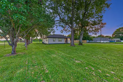 307 County Road 6021, Dayton, TX 77535 - Photo 30