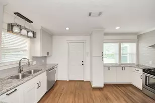 609 Reid St, Houston, TX 77022 - Photo 18