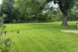 413 Genoa Red Bluff Rd, Houston, TX 77034 - Photo 4
