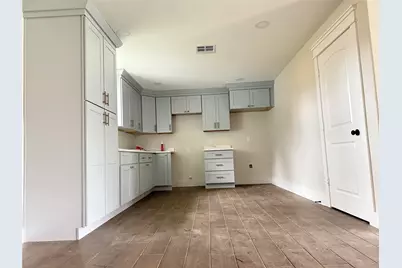 5924 Honeysuckle Drive, Houston, TX 77087 - Photo 6