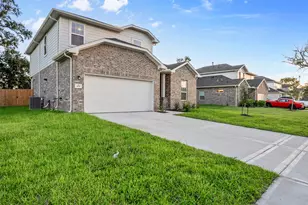 419 Magnolia St, Richwood, TX 77531 - Photo 1