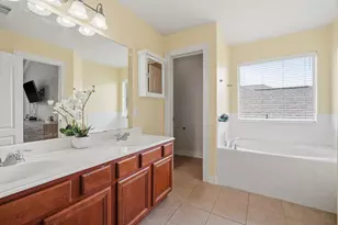 2753 Rio Bella Ct, League City, TX 77573 - Photo 16