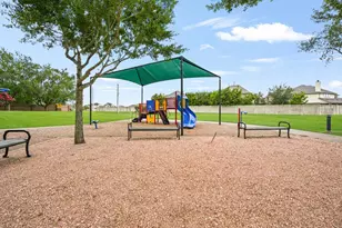 2753 Rio Bella Ct, League City, TX 77573 - Photo 24