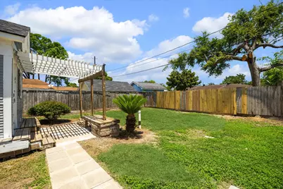 2912 Cetti Street, Houston, TX 77009 - Photo 16