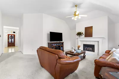 147 Linton Downs Place, The Woodlands, TX 77382 - Photo 10