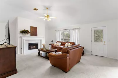 147 Linton Downs Place, The Woodlands, TX 77382 - Photo 2