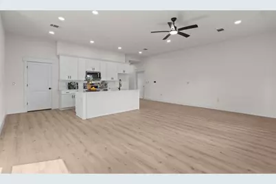 5844 Atkinson Circle, Orange, TX 77630 - Photo 8
