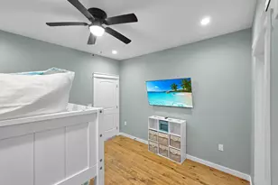 1032 Sunset Circle W, Crystal Beach, TX 77650 - Photo 24