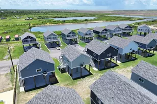 1032 Sunset Circle W, Crystal Beach, TX 77650 - Photo 48