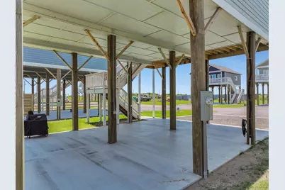 1032 Sunset Circle W, Crystal Beach, TX 77650 - Photo 10