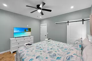1032 Sunset Circle W, Crystal Beach, TX 77650 - Photo 28