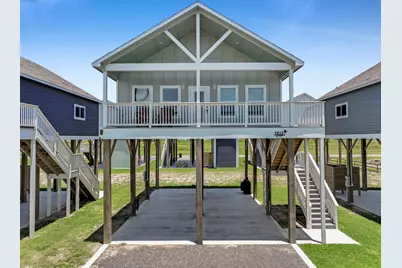 1032 Sunset Circle W, Crystal Beach, TX 77650 - Photo 4