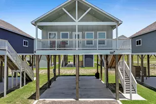 1032 Sunset Circle W, Crystal Beach, TX 77650 - Photo 4