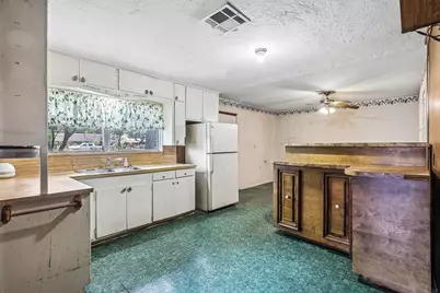 1501 Colby Drive, Baytown, TX 77520 - Photo 8