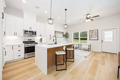 10608 Ashville Drive, Houston, TX 77051 - Photo 14