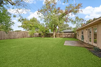 2723 N Brompton Drive, Pearland, TX 77584 - Photo 22