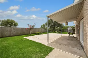 2709 Avenue D, San Leon, TX 77539 - Photo 14