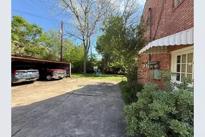 8715 Ilona Lane, Houston, TX 77025 - Photo 4