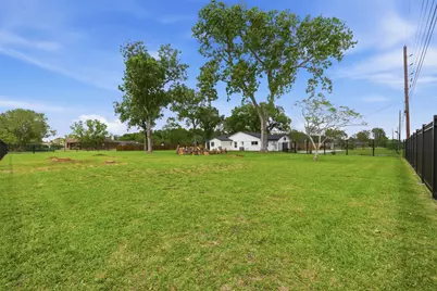 5111 Brookside Road, Brookside Village, TX 77581 - Photo 34