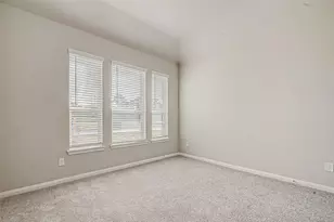 3919 Sugardale St, Baytown, TX 77521 - Photo 6