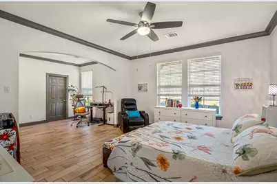 9048 Grand Lake Estates Drive, Montgomery, TX 77316 - Photo 8