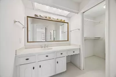 10835 Cranbrook Road, Houston, TX 77042 - Photo 20