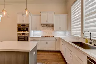 2724 Dolce Oaks Dr, Houston, TX 77007 - Photo 10