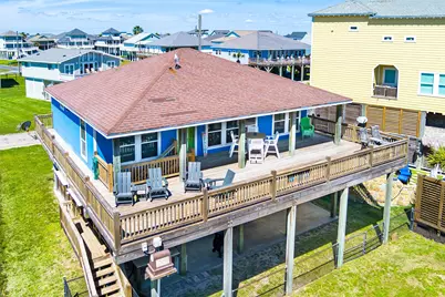 2592 Whitecap, Crystal Beach, TX 77650 - Photo 4