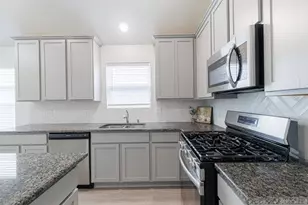 33118 School Hl Rd, Fulshear, TX 77441 - Photo 8