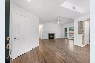 142 N Magnolia Pond Place, The Woodlands, TX 77381 - Photo 6