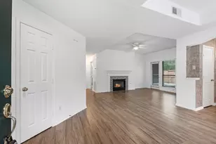 142 N Magnolia Pond Pl, The Woodlands, TX 77381 - Photo 6