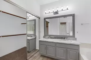 142 N Magnolia Pond Pl, The Woodlands, TX 77381 - Photo 18