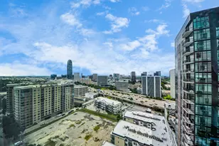 4521 San Felipe St, Houston, TX 77027 - Photo 2