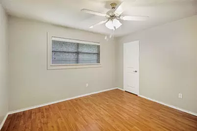 1915 E Allegro Street, Houston, TX 77080 - Photo 6
