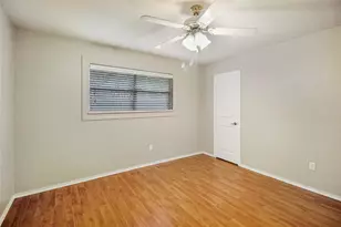 1915 E Allegro St, Houston, TX 77080 - Photo 6