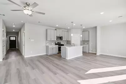 2046 West Darlington Oak Court, Conroe, TX 77304 - Photo 2