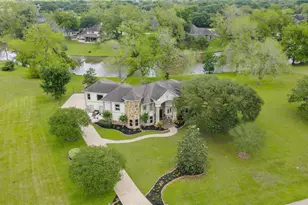 5610 Westerham St, Weston Lakes, TX 77441 - Photo 4