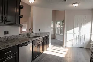 6914 Trail Lake Dr, San Antonio, TX 78244 - Photo 12