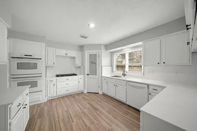 8611 Spruce Mill Drive, Houston, TX 77095 - Photo 6