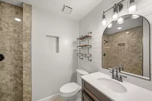 8611 Spruce Mill Dr, Houston, TX 77095 - Photo 2