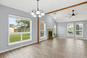 7235 Battle Hills Dr, Houston, TX 77040 - Photo 10