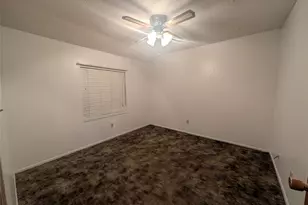 1301 Molina Ct, Angleton, TX 77515 - Photo 10