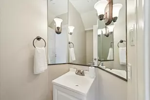 4215 Childress St, Houston, TX 77005 - Photo 18