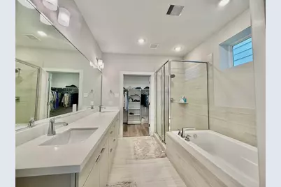 1254 N Post Oak Road #B, Houston, TX 77055 - Photo 12