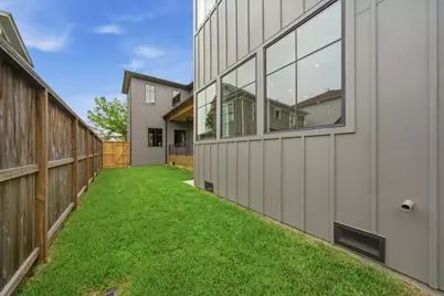 2015 Harvard Street, Houston, TX 77008 - Photo 32